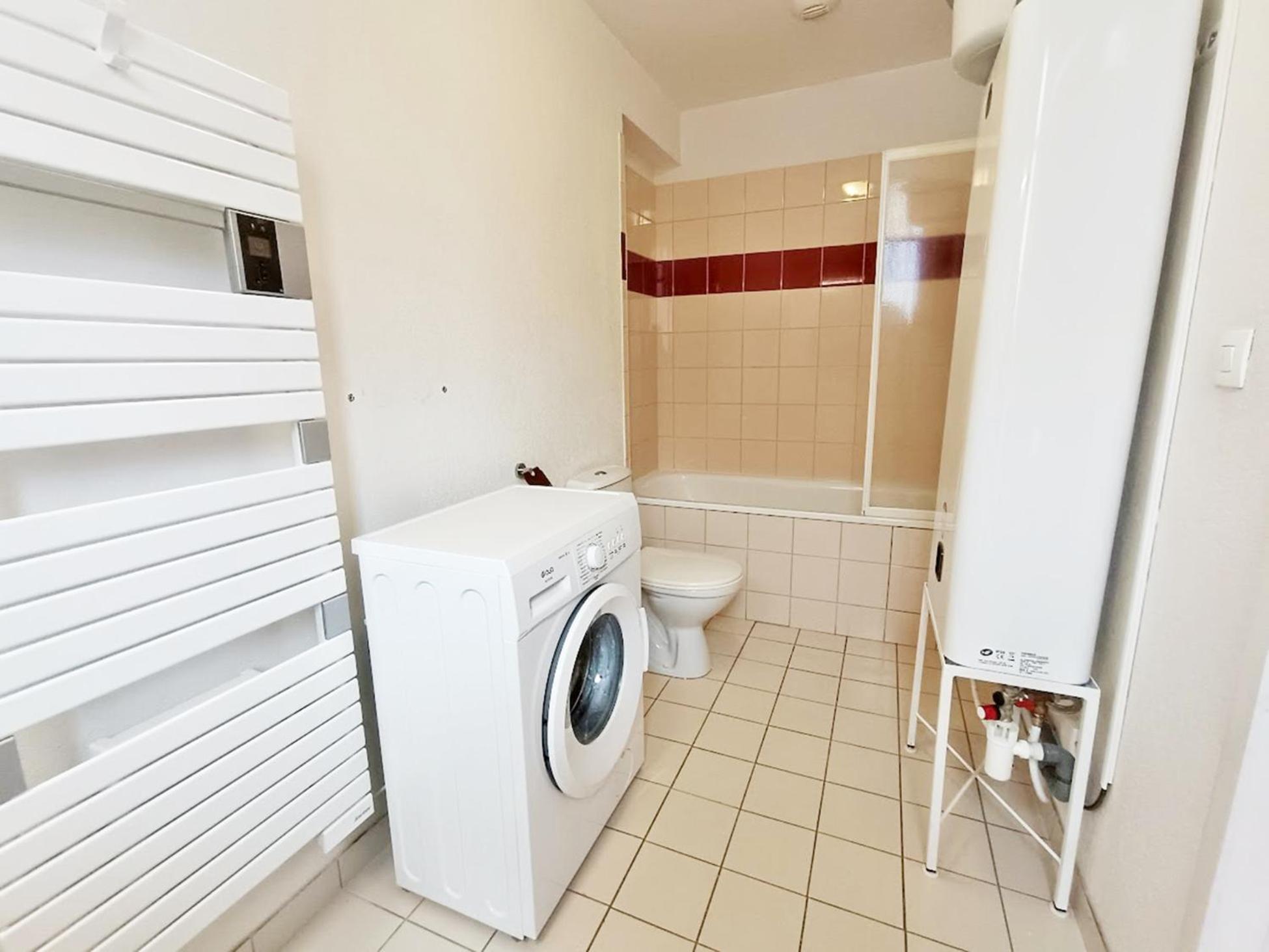 Il Etait Une Fois Luchon, T2, Centre Luchon, Wifi, Casier A Skis, Ascenseur, 4 Personnes Apartment Bagneres-de-Luchon Exterior photo