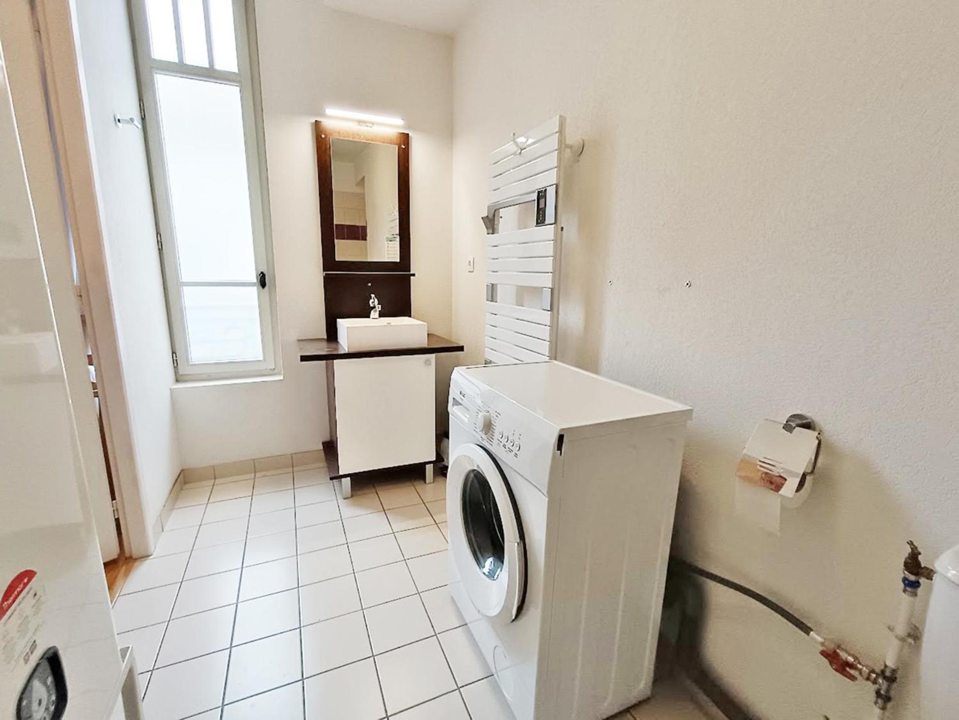 Il Etait Une Fois Luchon, T2, Centre Luchon, Wifi, Casier A Skis, Ascenseur, 4 Personnes Apartment Bagneres-de-Luchon Exterior photo